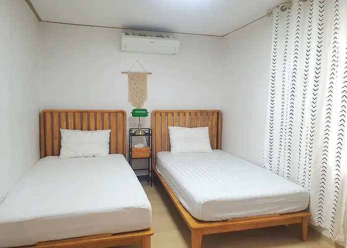 Naturalism Dmc 3br Susaek Stn Hongdae 7min Villa Seoul